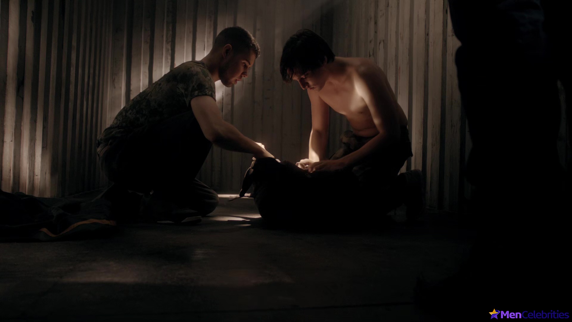 Richard Harmon shirtless in Rogue 1-03 Cathys Song