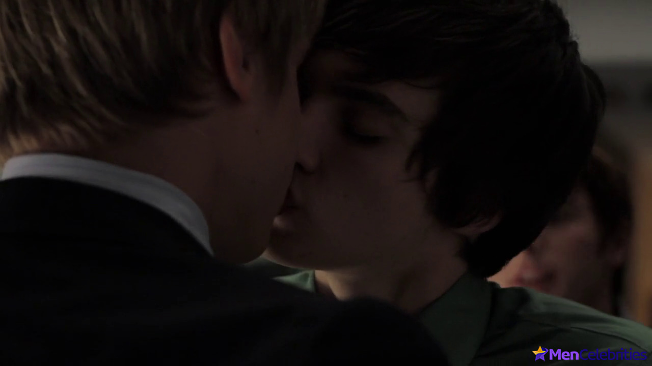 Richard Harmon nude in Judas Kiss