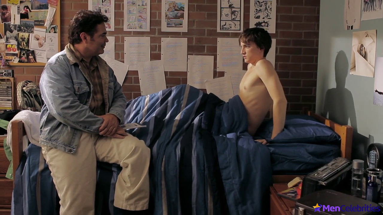 Richard Harmon shirtless in Judas Kiss