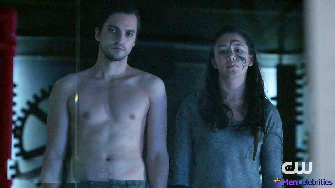 Richard Harmon nude and gay sex scenes