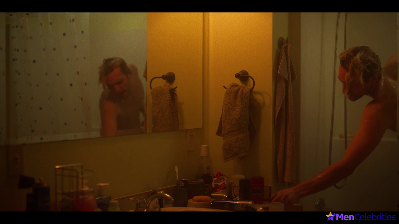 Richard Harmon shirtless in Fakes 1-05 Real Gs Move In Silence Like Lasagna