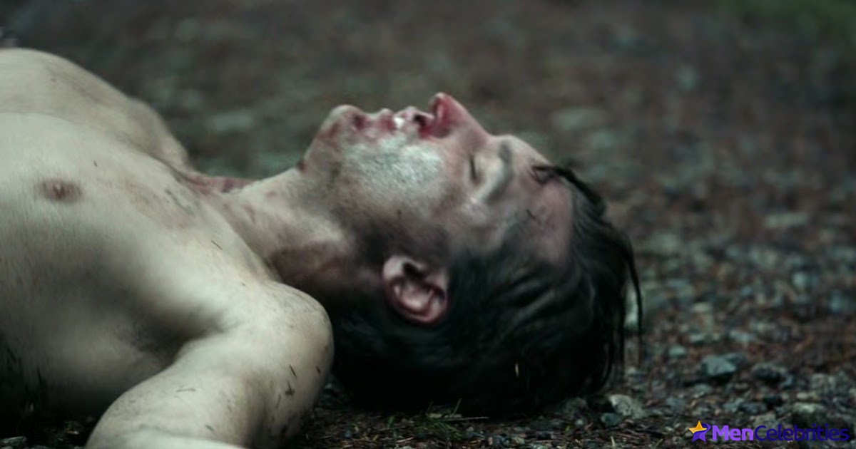 Richard Harmon shirtless in The 100 3-05 Hakeldama