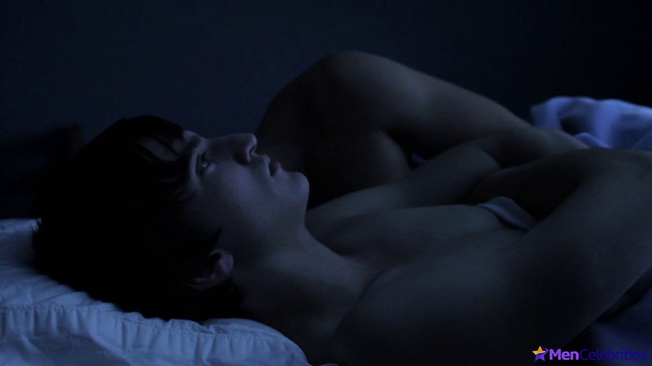 Richard Harmon shirtless in Judas Kiss