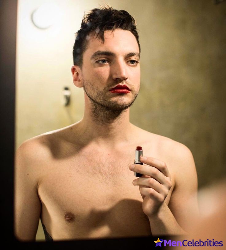 Richard Harmon nude