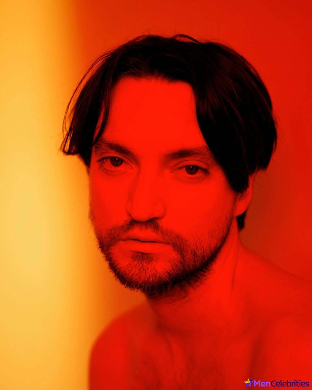 Richard Harmon shirtless and sexy pics