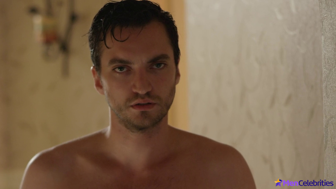 Richard Harmon nude shower in The Return