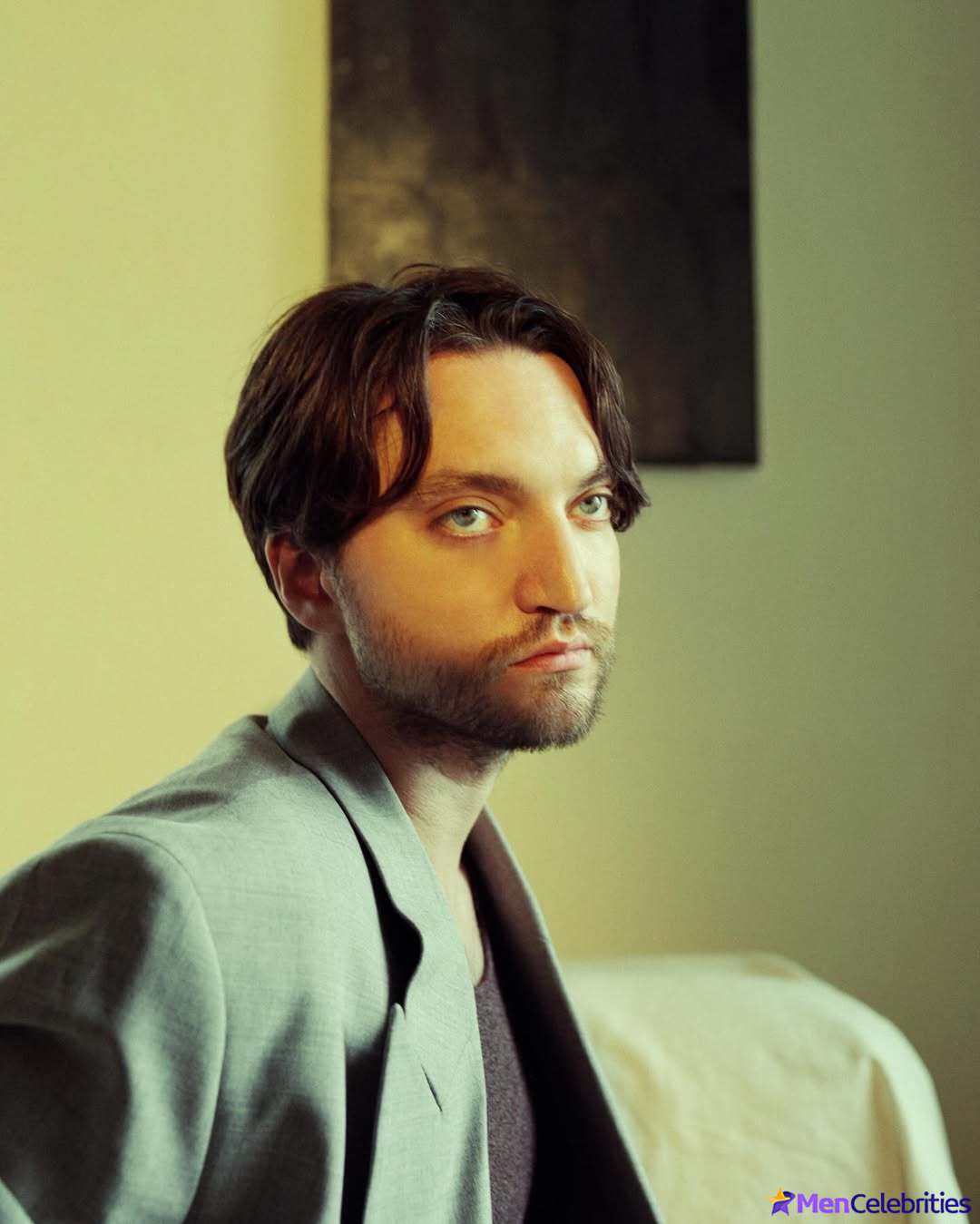 Richard Harmon shirtless and sexy pics