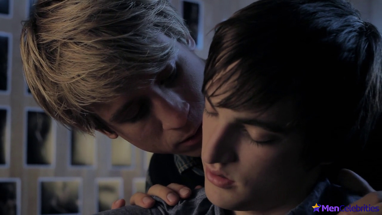 Richard Harmon nude in Judas Kiss