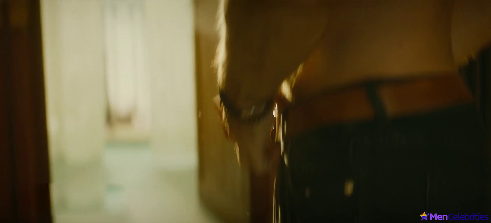 Sam Claflin nude scenes in Vanished