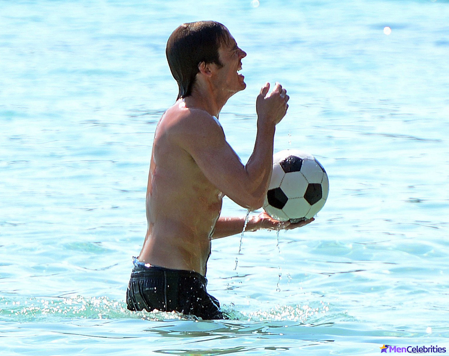 Sam Claflin shirtless shots