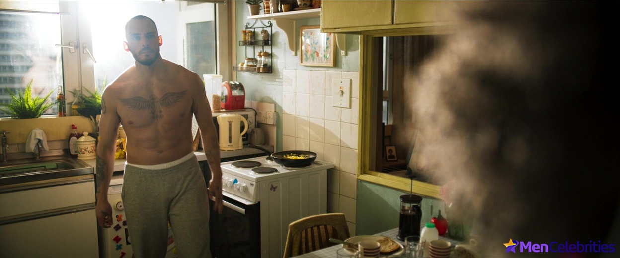 Sam Claflin penis video