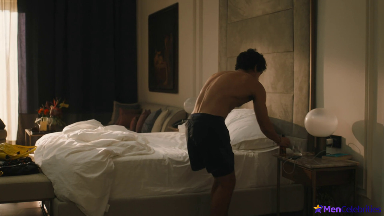 Will Sharpe nude and sex scenes in The White Lotus
