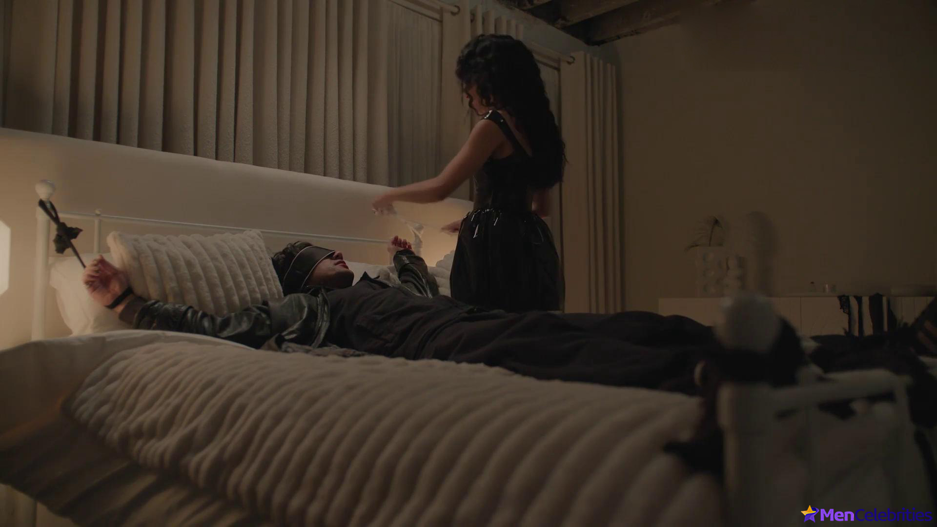 Will Sharpe nude and sex scenes