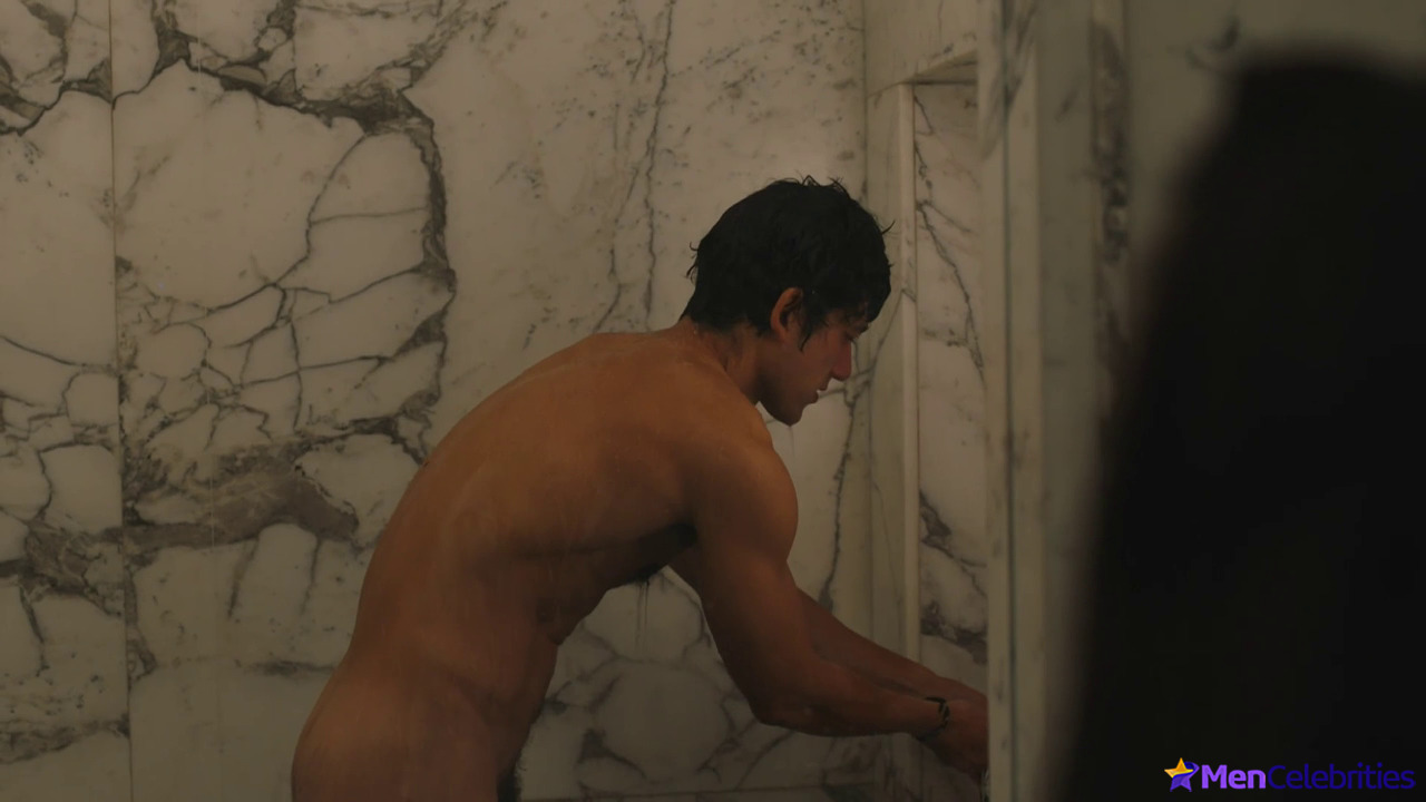 Will Sharpe nude and sex scenes in The White Lotus