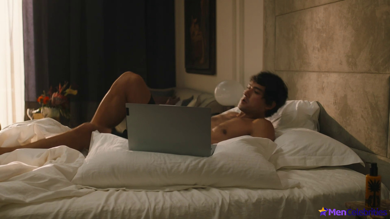 Will Sharpe nude and sex scenes in The White Lotus