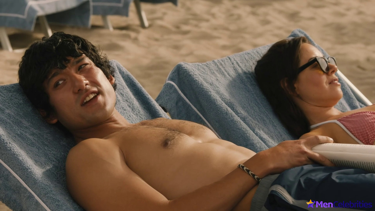 Will Sharpe nude and sex scenes in The White Lotus