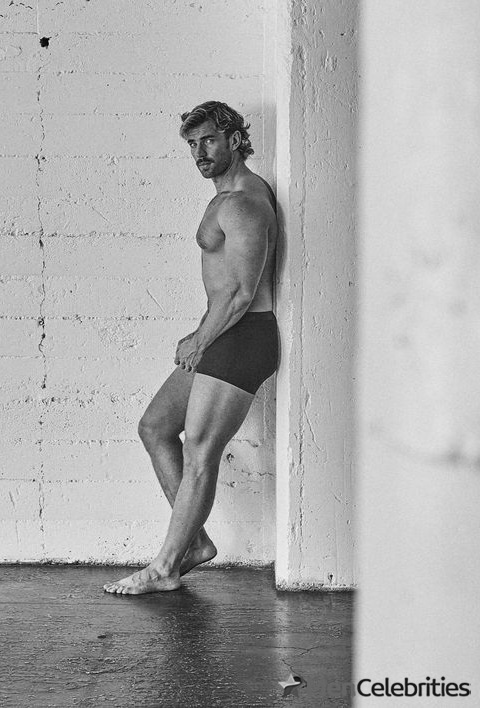 Zane Phillips nude and underwear