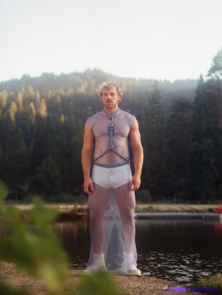 Zane Phillips nude and underwear
