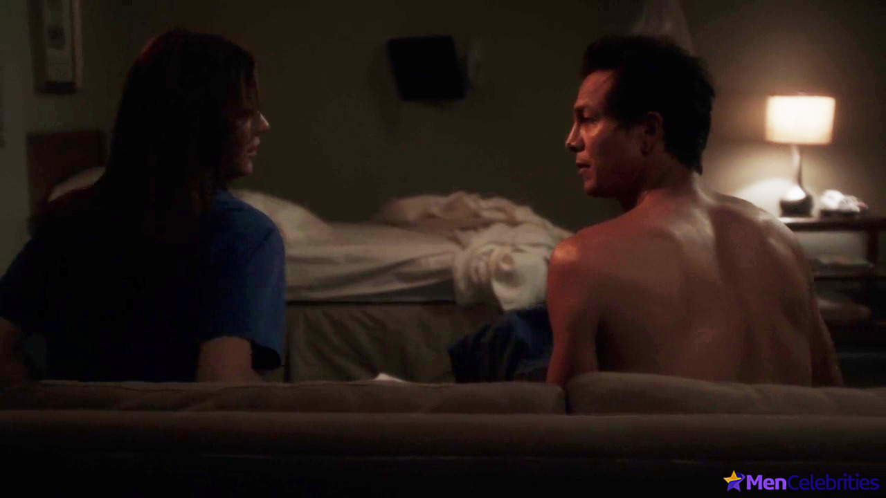 Benjamin Bratt shirtless in Private Practice 5-21 Drifting Back