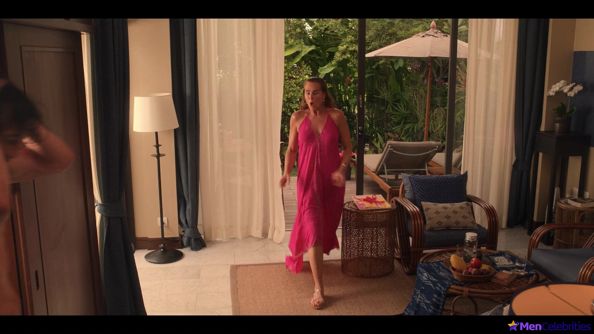 Benjamin Bratt nudes in Mother Of The Bride