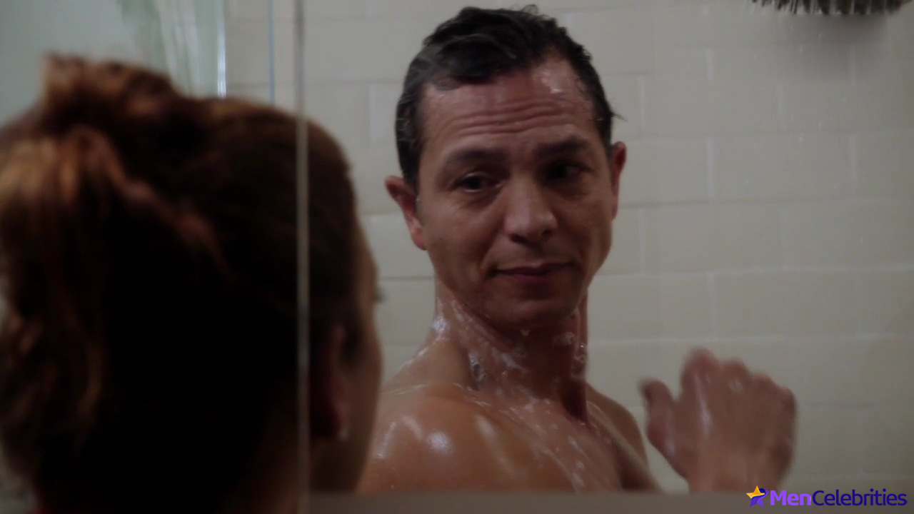 Benjamin Bratt nude and sex scenes