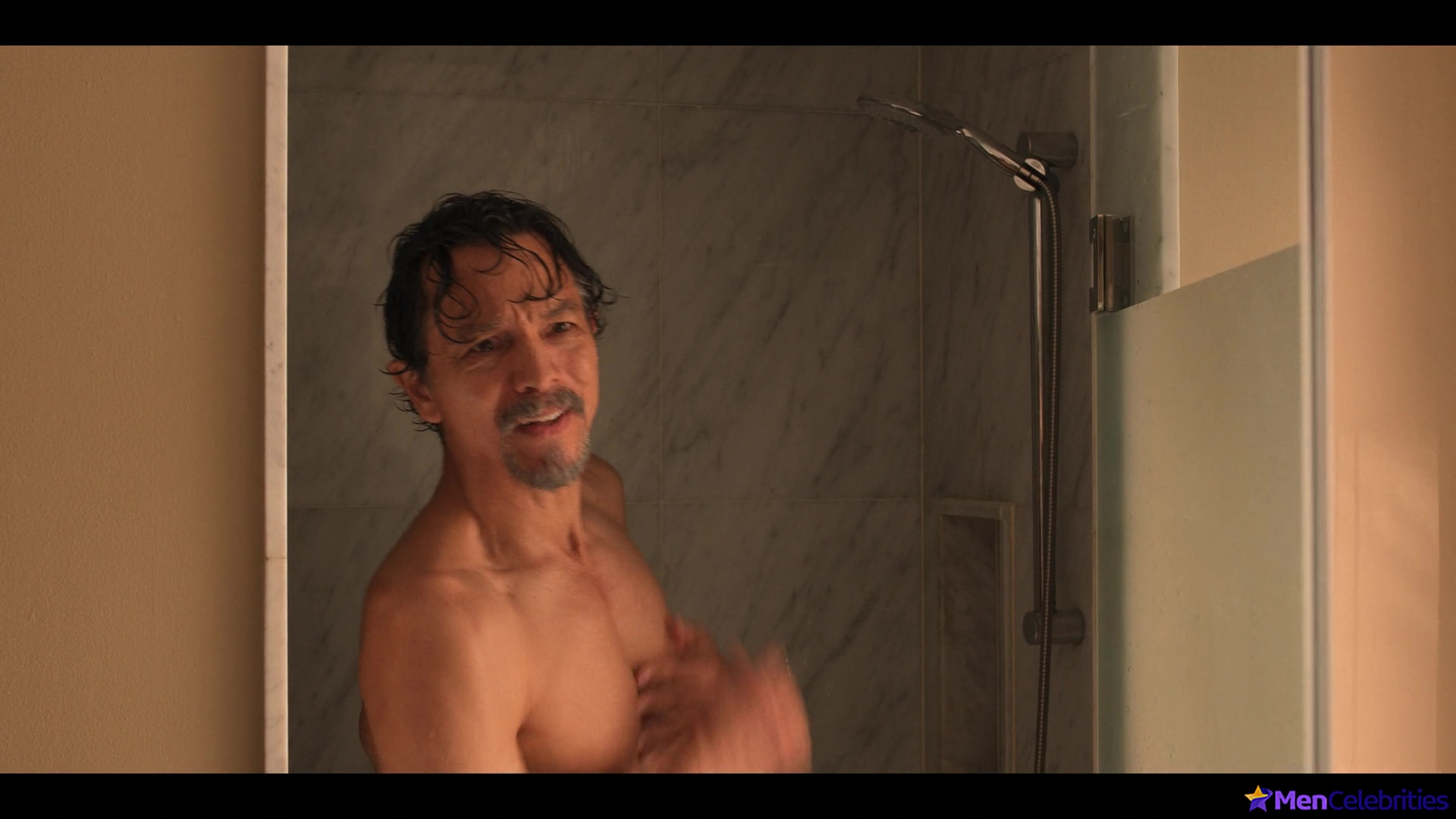 Benjamin Bratt nudes in Mother Of The Bride