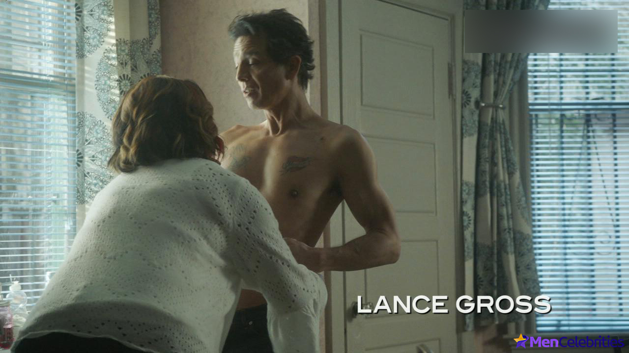 Benjamin Bratt nude and sex scenes