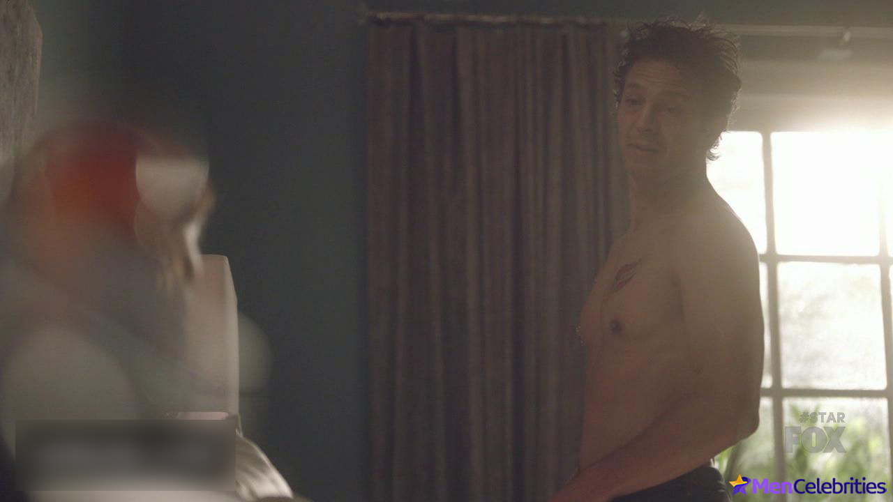 Benjamin Bratt nude and sex scenes