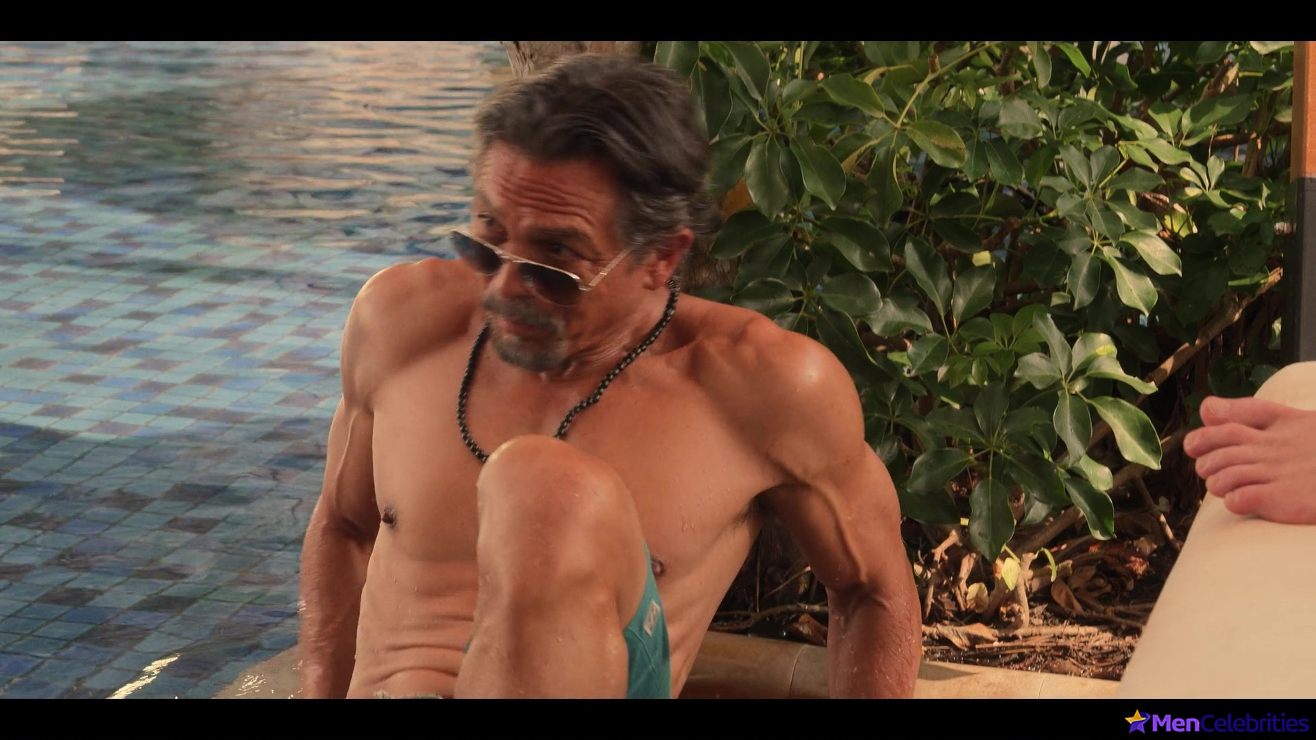 Benjamin Bratt nude in Mother Of The Bride