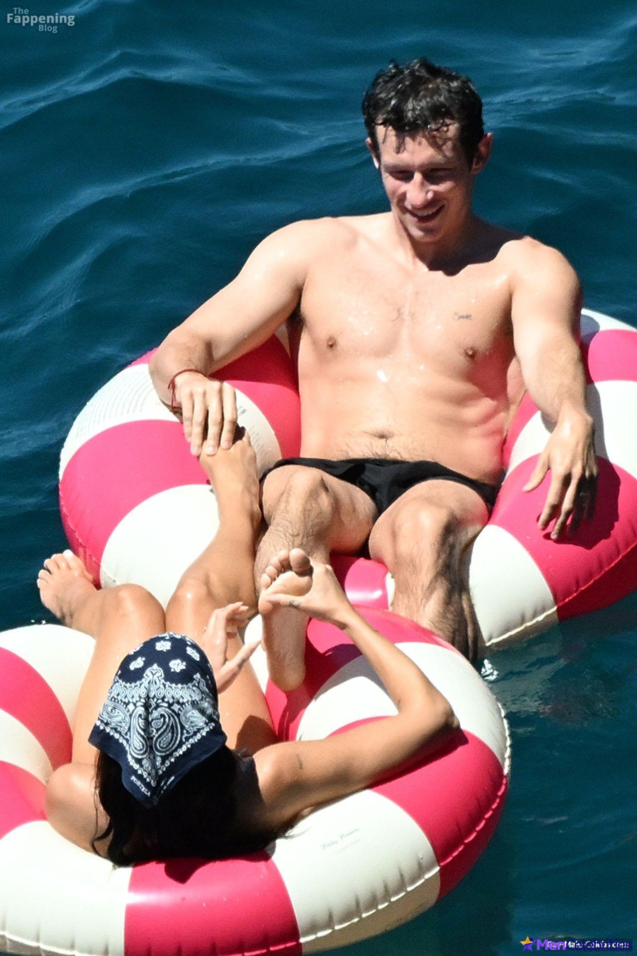 Callum Turner shirtless pics