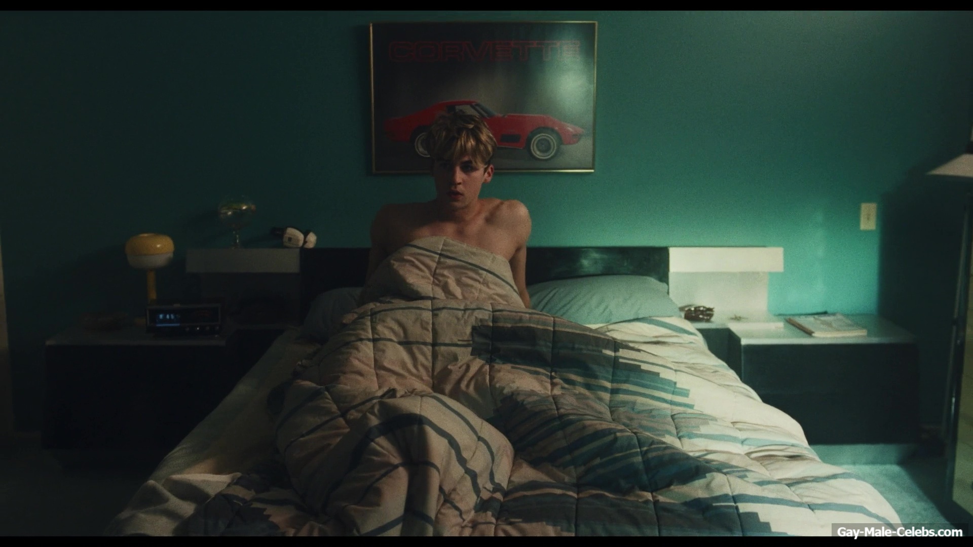 Daniel Dale Nude And Hot Shower Scenes in The Shards