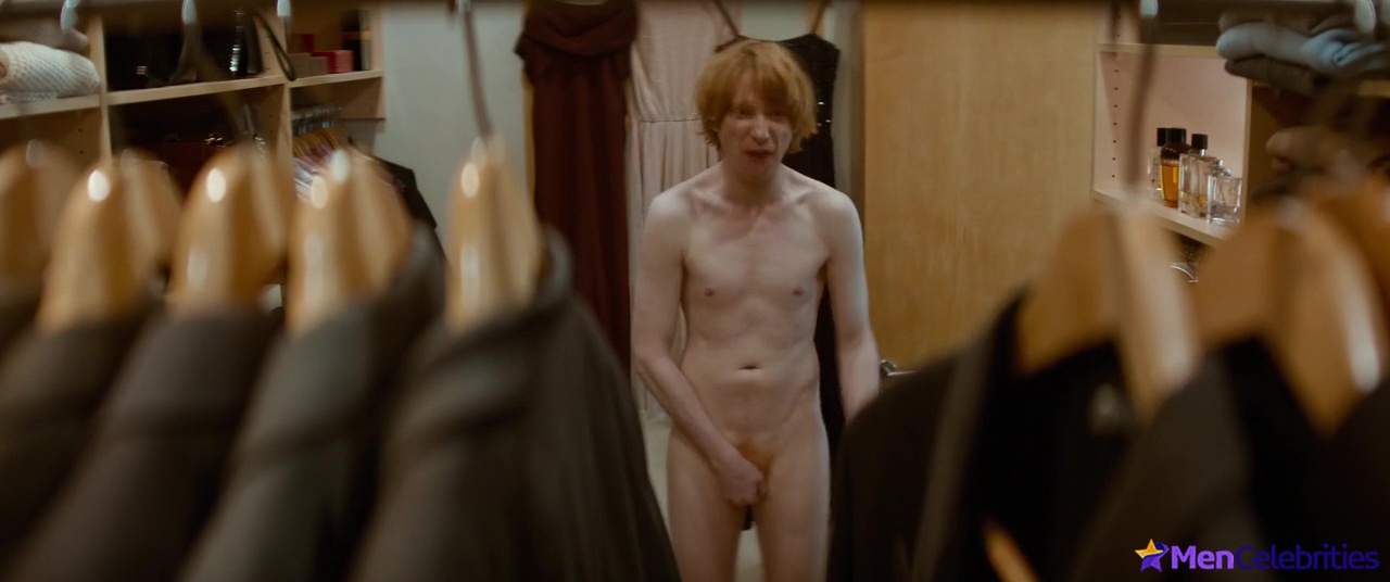 Domhnall Gleeson nude in Crash Pad