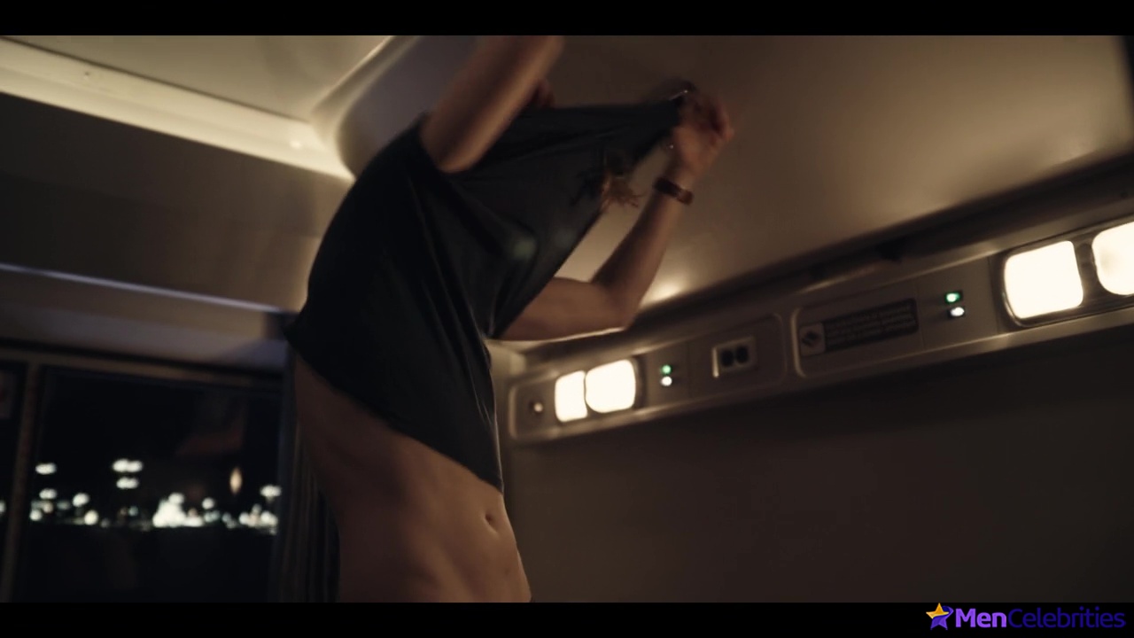 Domhnall Gleeson shirtless in Run
