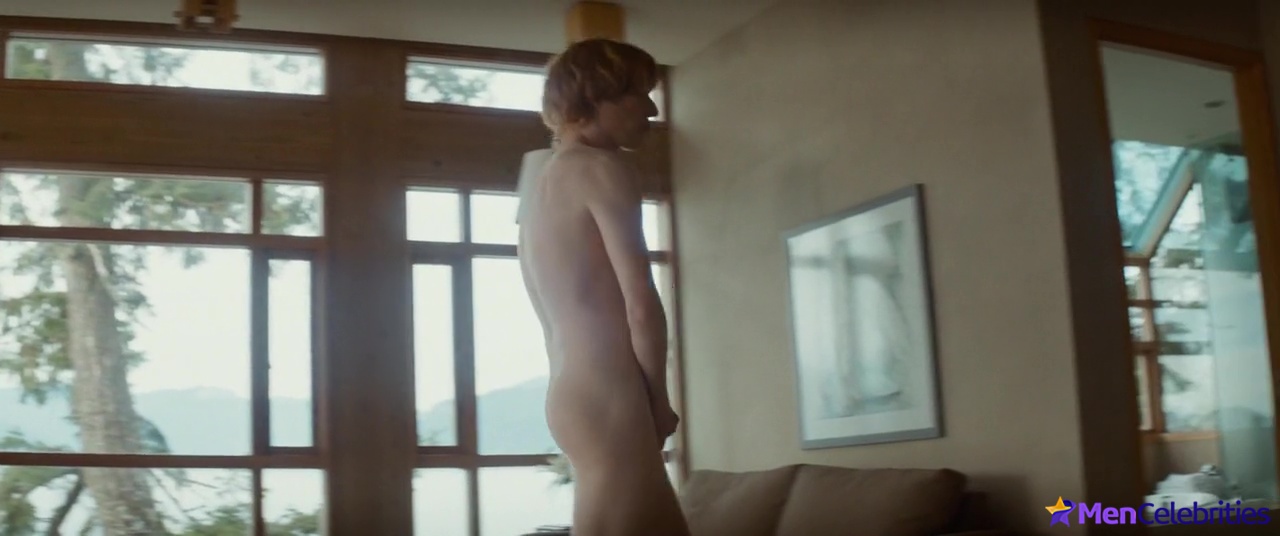 Domhnall Gleeson nude in Crash Pad