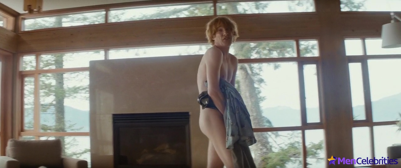 Domhnall Gleeson nude in Crash Pad