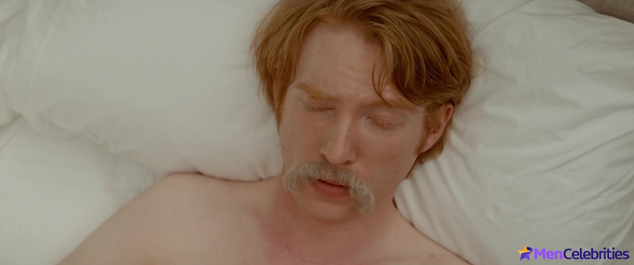 Domhnall Gleeson nude in Crash Pad