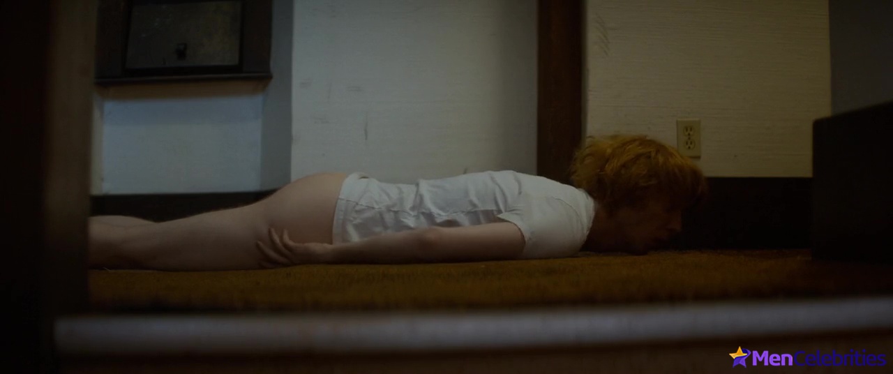 Domhnall Gleeson nude in Crash Pad