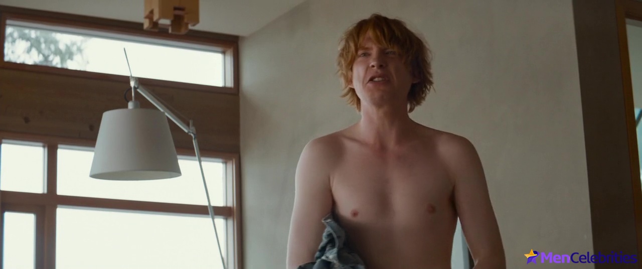 Domhnall Gleeson nude in Crash Pad