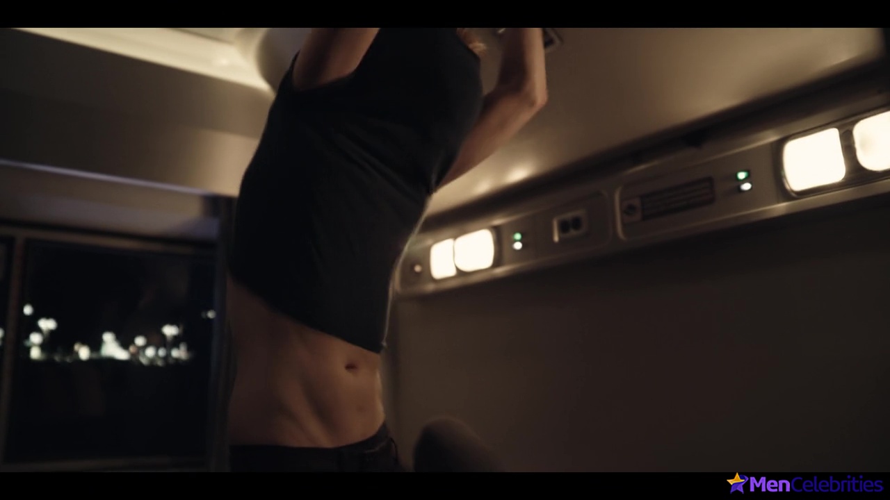 Domhnall Gleeson shirtless in Run