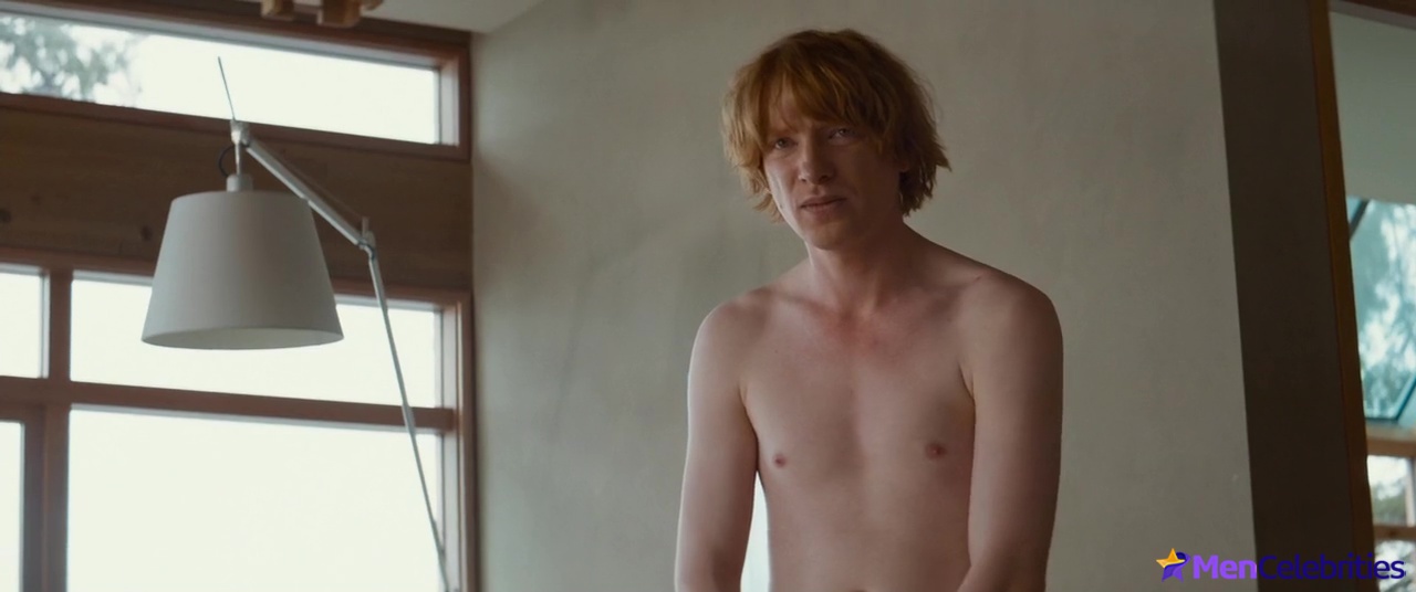Domhnall Gleeson nude in Crash Pad