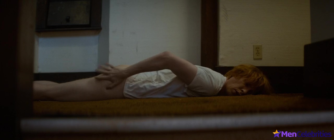 Domhnall Gleeson nude in Crash Pad