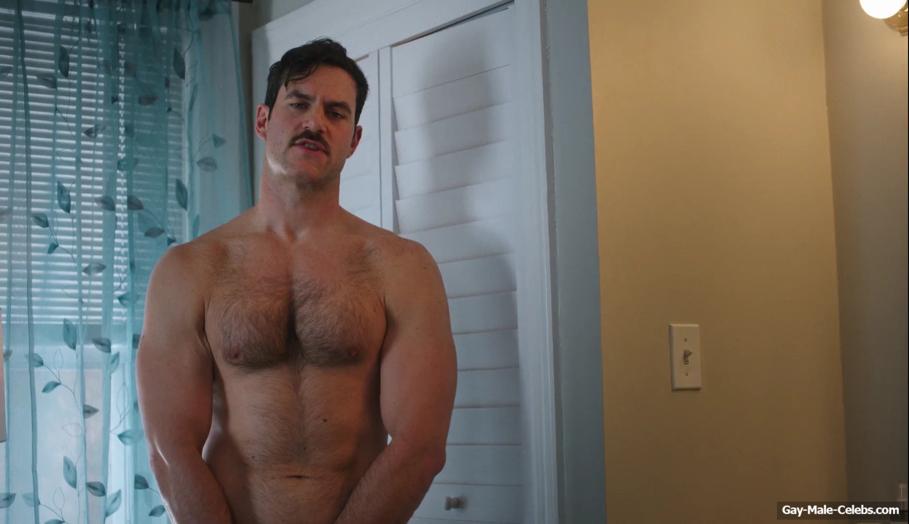 Evan Mulrooney Nude and Exposed His Muscle Ass in Tires