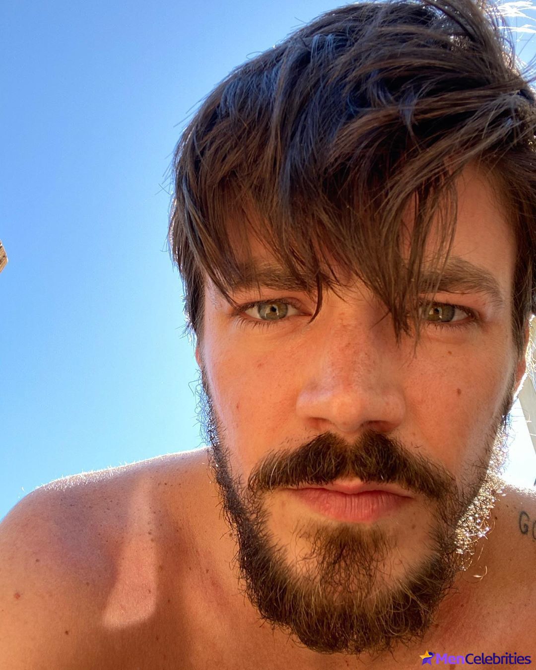Grant Gustin nude and cock bulge pics