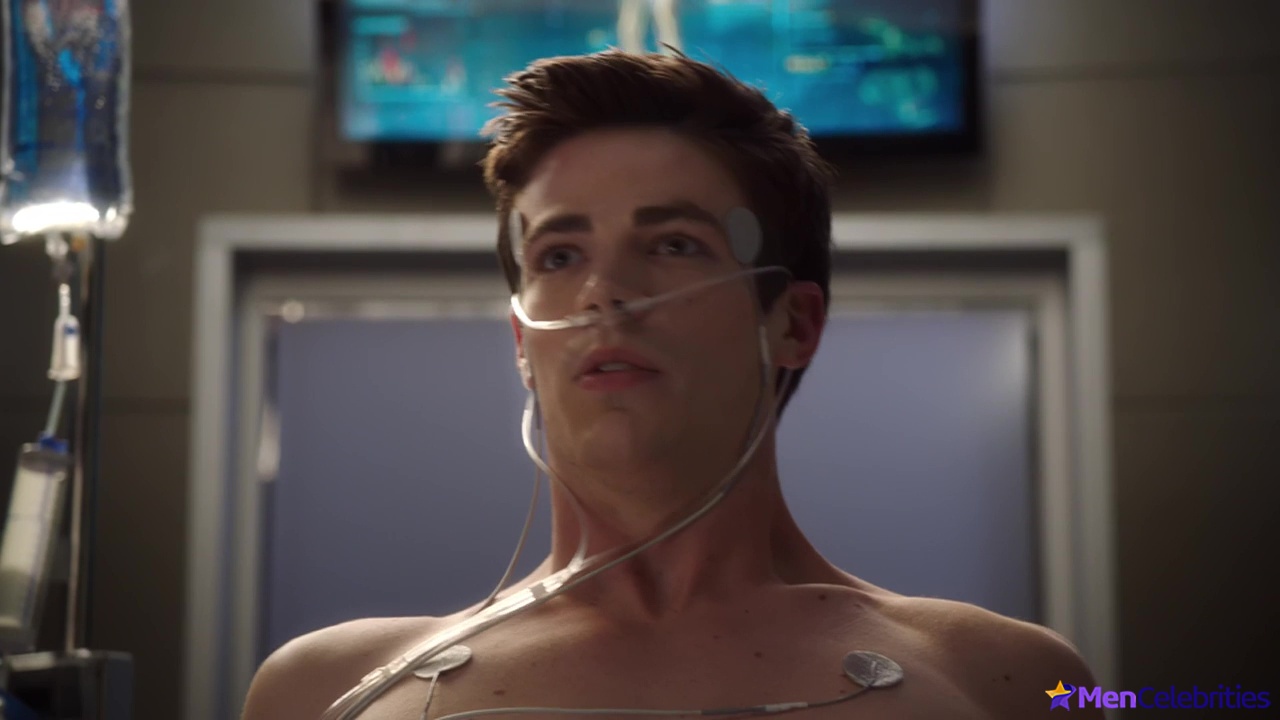 Grant Gustin shirtless and sexy in The Flash