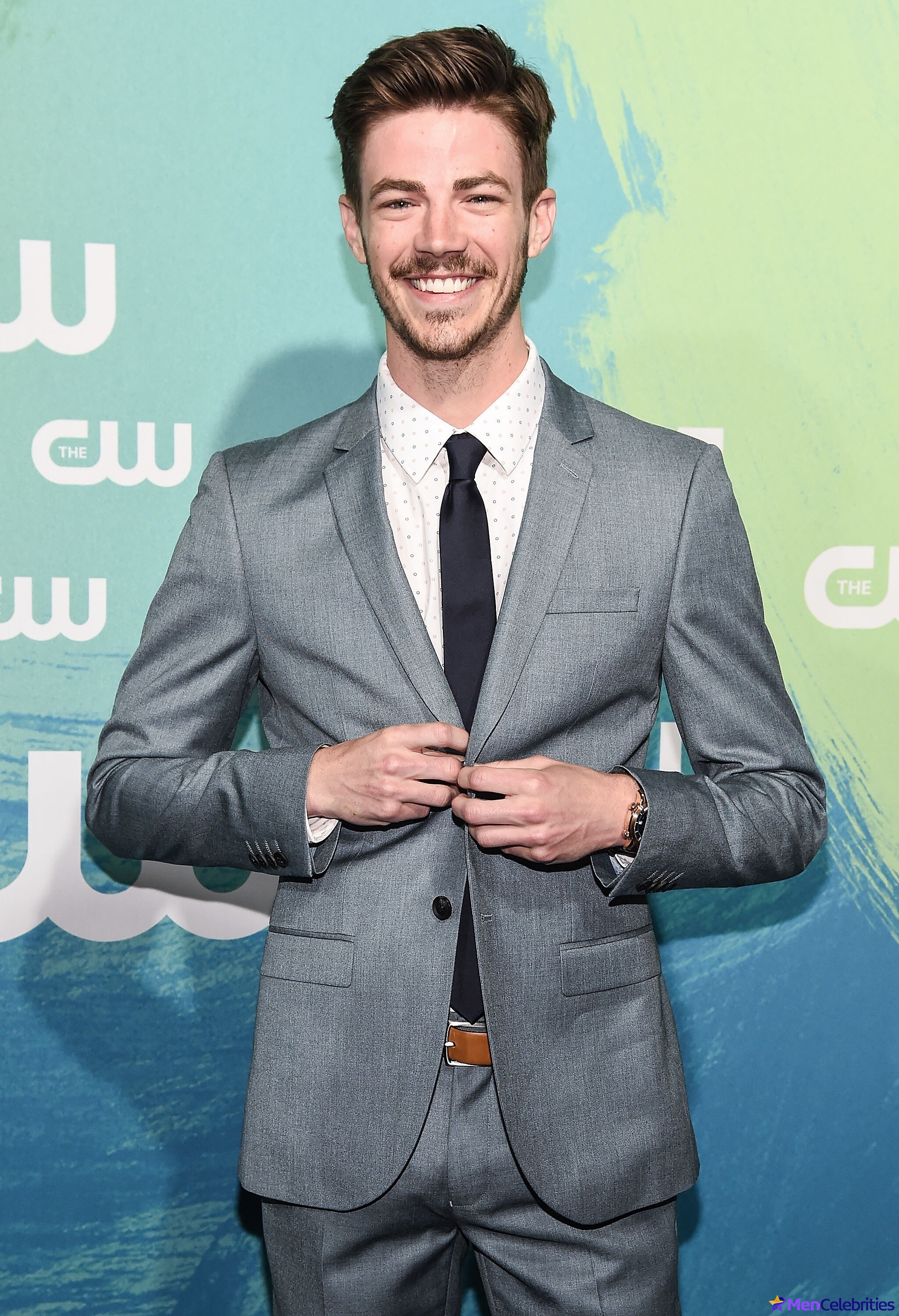 Grant Gustin nude and cock bulge pics