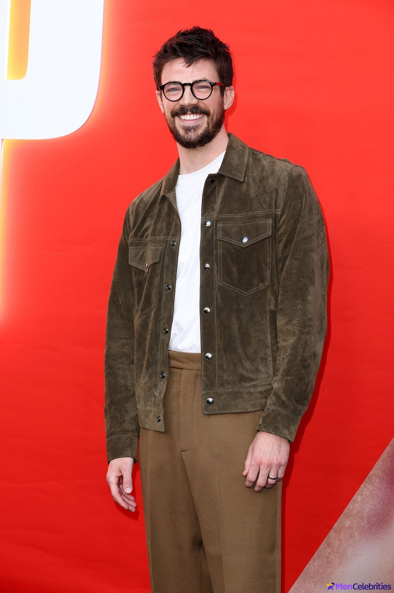Grant Gustin nude and cock bulge pics