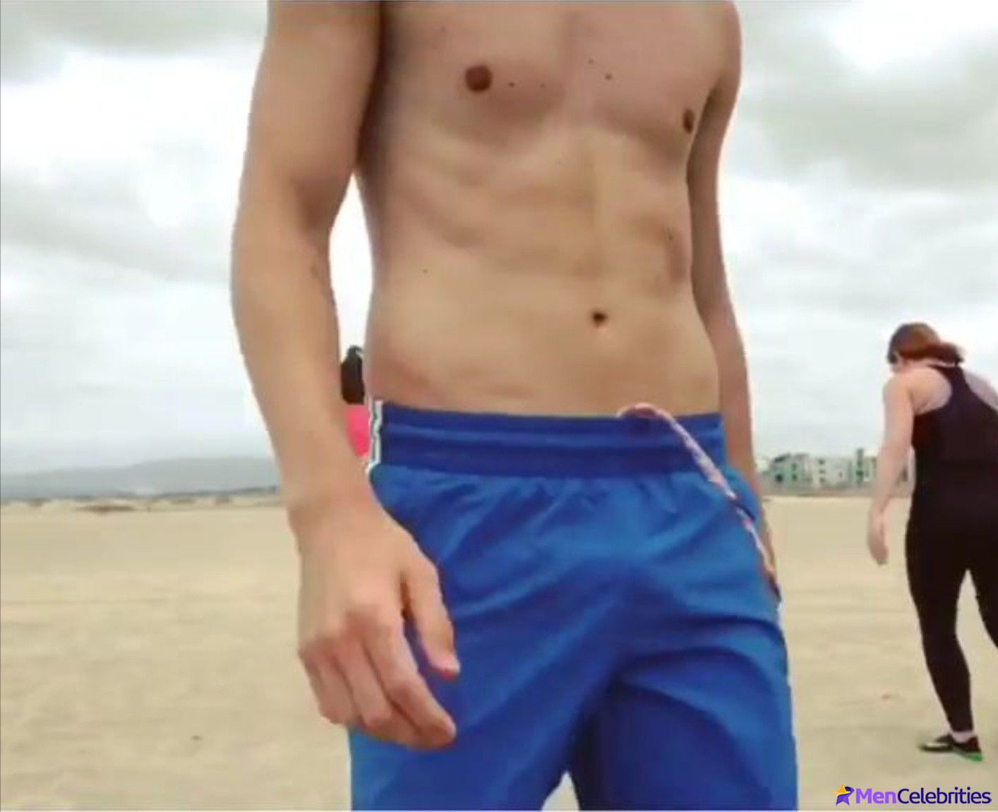 Grant Gustin nude and cock bulge pics