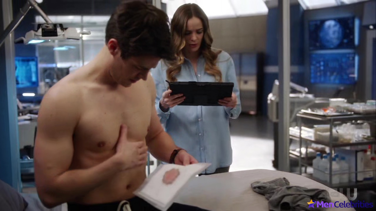 Grant Gustin shirtless and sexy in The Flash