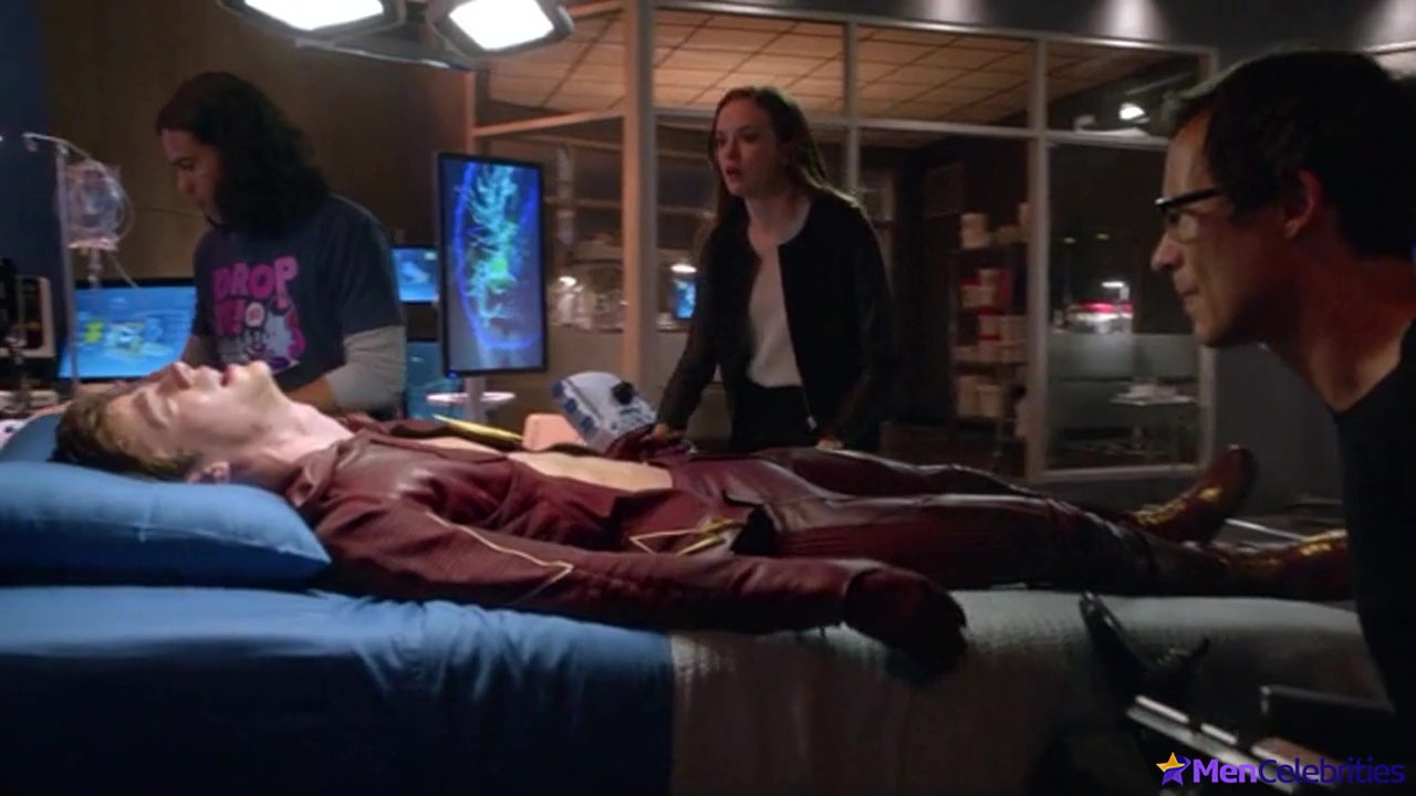 Grant Gustin shirtless and sexy in The Flash