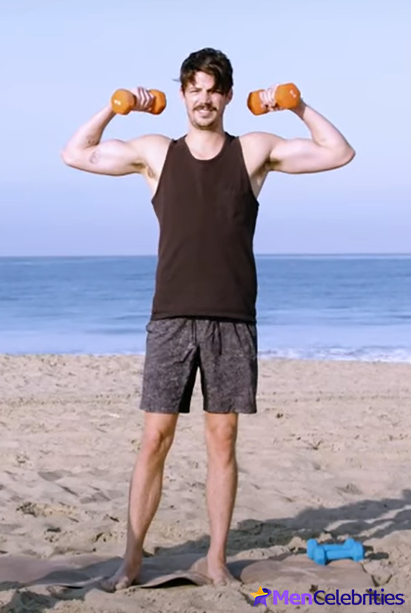 Grant Gustin nude and cock bulge pics